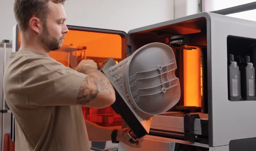 So intuitive that anyone can learn to print in 15 minutes.