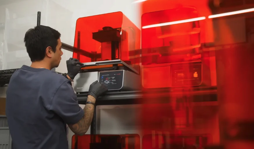 So intuitive that anyone can learn to print in 15 minutes.